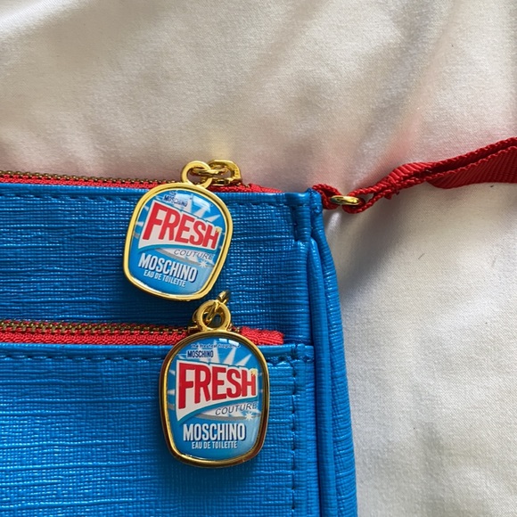 MOSCHINO PERFUM mini blue bag. - Picture 6 of 8